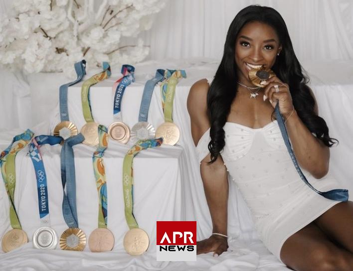 APRNEWS : L’athlète américaine Simone Biles célèbre son succès après les jeux olympiques de Paris