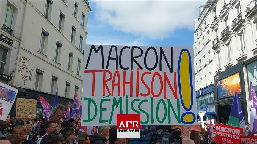 APRNEWS: Des milliers de manifestants à Paris pour dénoncer le « coup de force » de Macron