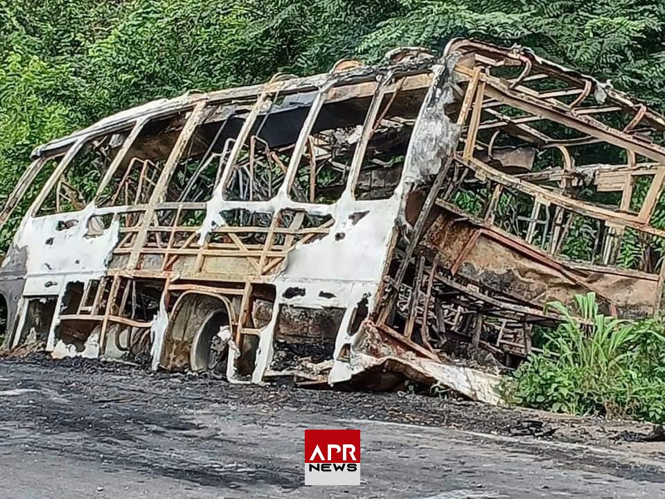 APRNEWS: En Côte d’Ivoire, un accident de la route a causé la mort de 13 personnes « calcinées » et fait 45 blessés.