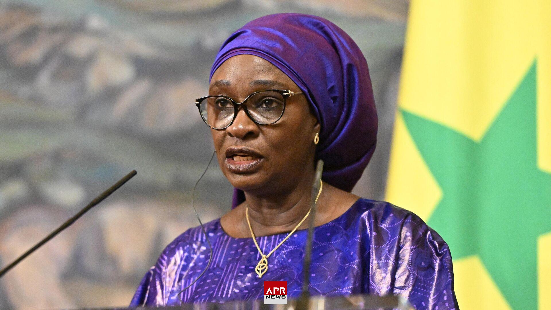 APRNEWS: Dakar met fin à la présence militaire française APRNEWS: Dakar met fin à la présence militaire française