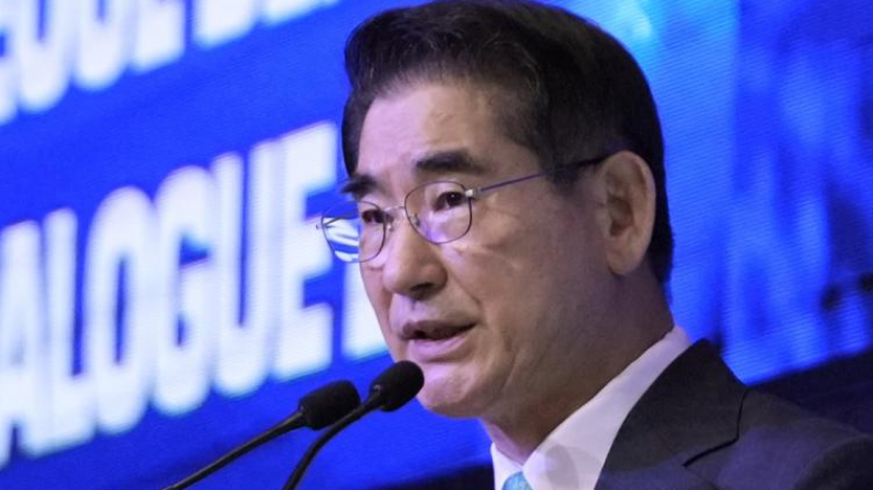 APRNEWS: Arrêté, l’ancien ministre de la Défense tente de se suicider APRNEWS: Arrêté, l’ancien ministre de la Défense tente de se suicider