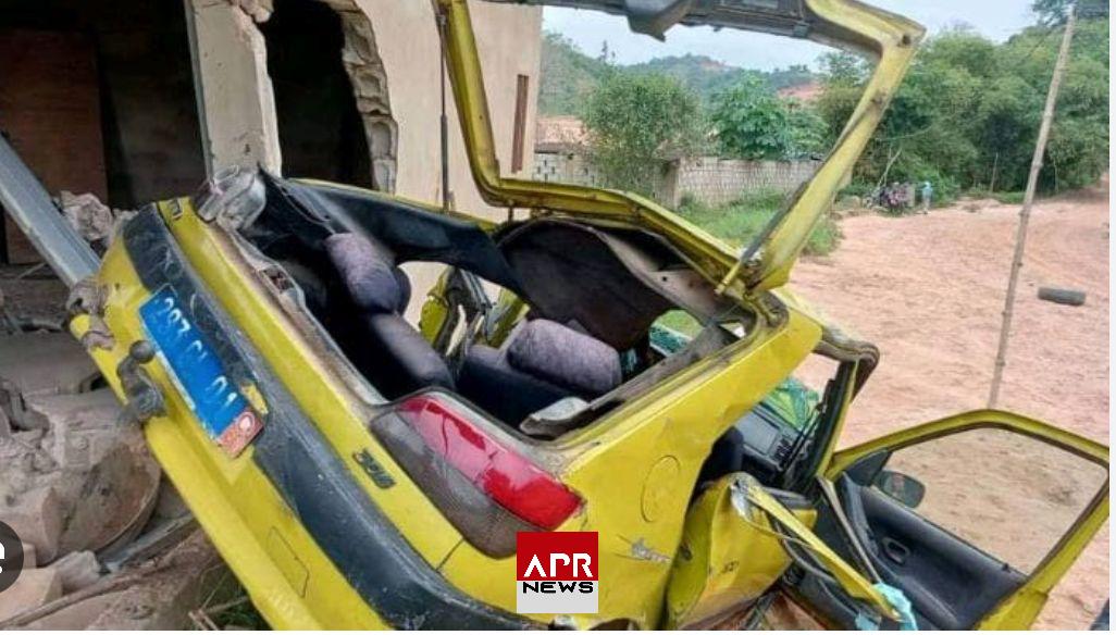 APRNEWS: Un taxi s’encastre dans une habitation, bilan tragique de quatre morts à Bingerville