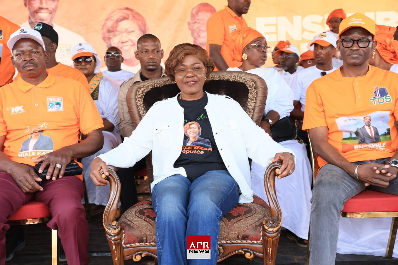 APRNEWS: Kaba Nialé appelle à l’unité et au développement lors de la clôture de campagne du RHDP à Bouna APRNEWS: Kaba Nialé appelle à l’unité et au développement lors de la clôture de campagne du RHDP à Bouna